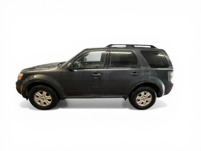 Used 2010 Mercury Mariner 4WD image 2