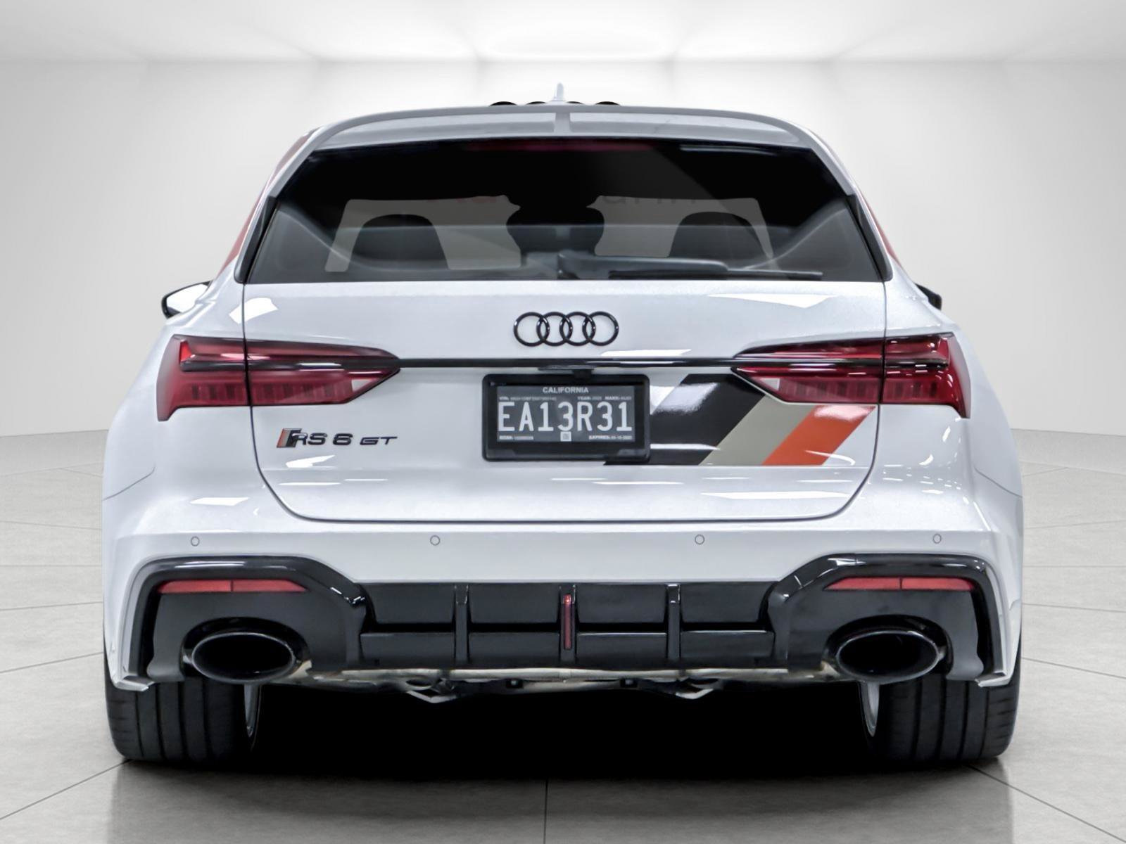 Certified 2025 Audi RS 6 performance AWD/4WD image 4
