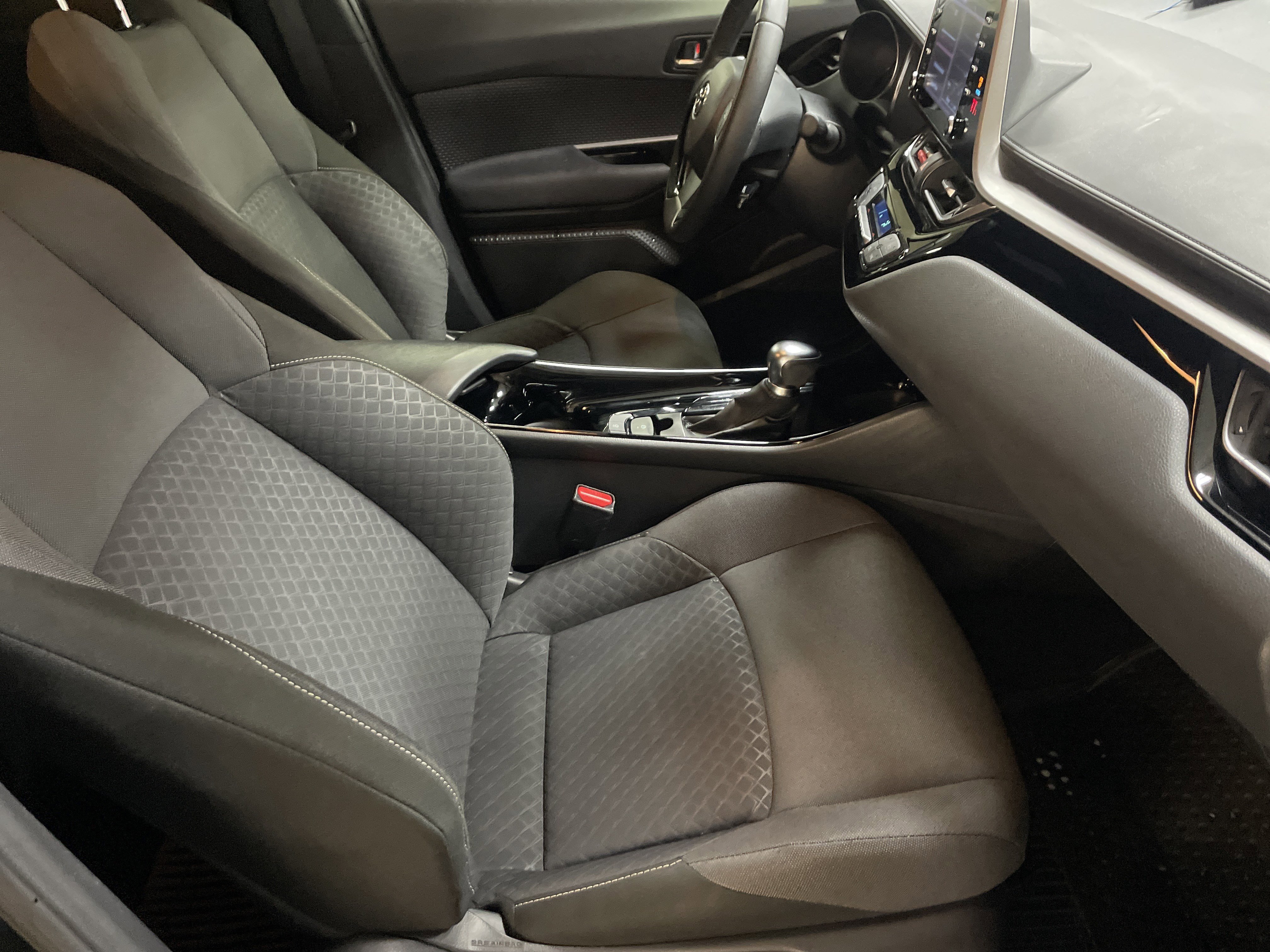 Used 2022 Toyota C-HR Nightshade FWD image 35