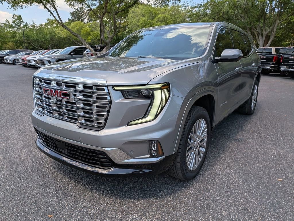 New 2026 GMC Acadia Denali w/ Super Cruise Package FWD image 8