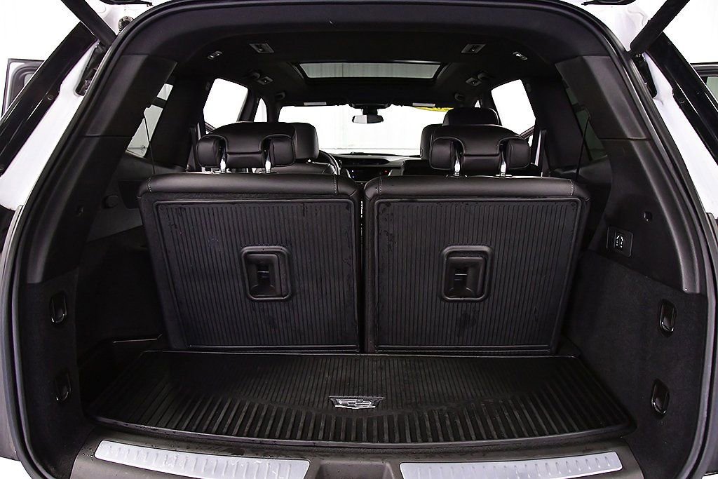 Used 2024 Cadillac XT6 Luxury w/ LPO, Floor Liner Package image 32