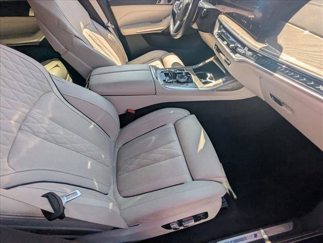 Certified 2025 BMW X7 xDrive40i w/ Executive Package AWD/4WD image 19