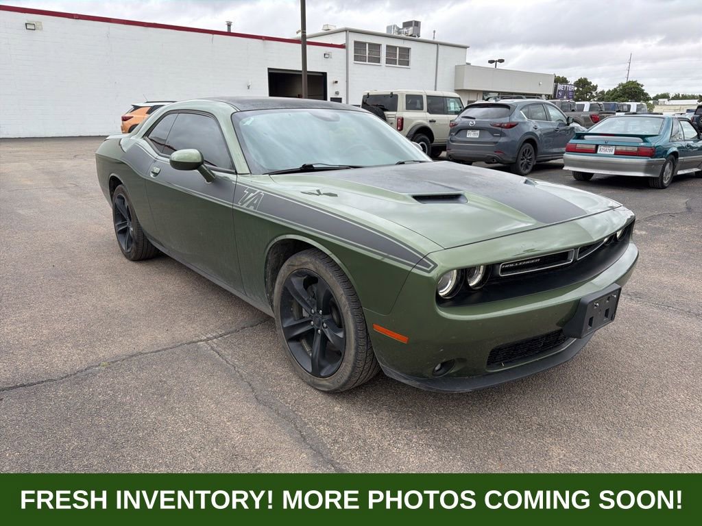 Used 2018 Dodge Challenger R/T w/ Driver Convenience Group RWD image 1