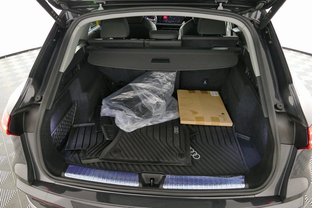 Used 2025 Audi Q5 Premium Plus w/ Premium Plus image 28