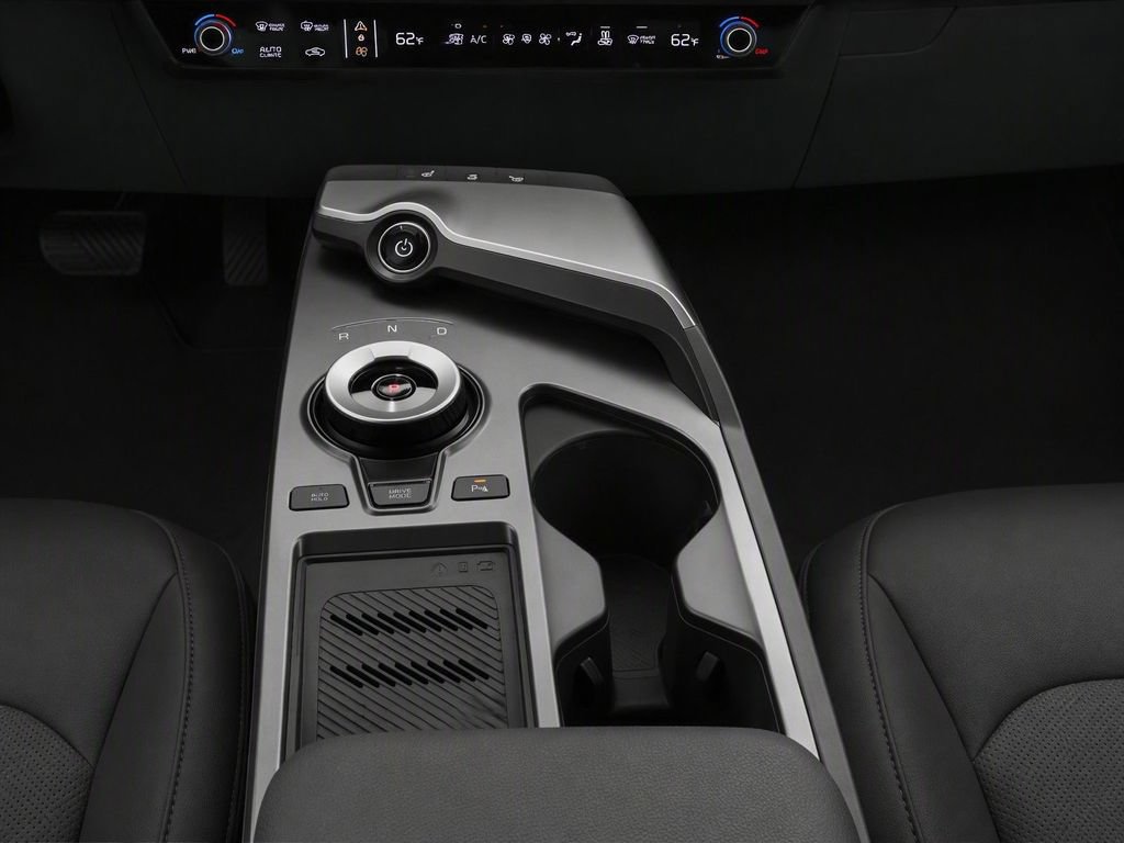 Certified 2024 Kia EV6 Light AWD/4WD image 30