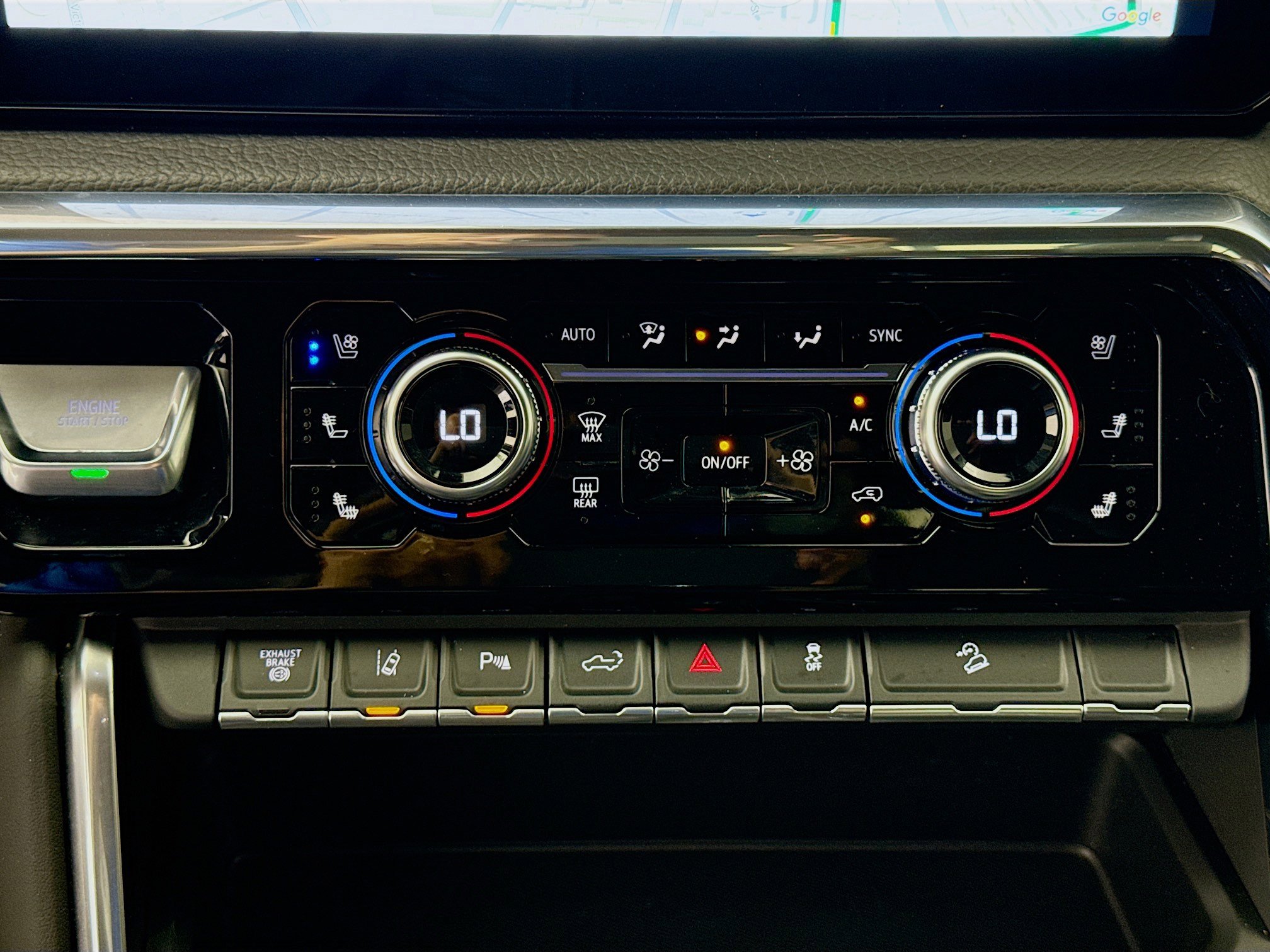 Used 2024 GMC Sierra 2500 Denali w/ Denali Reserve Package image 16