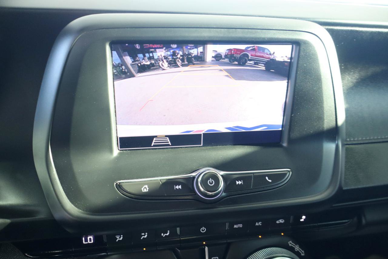 Used 2022 Chevrolet Camaro LT RWD image 28