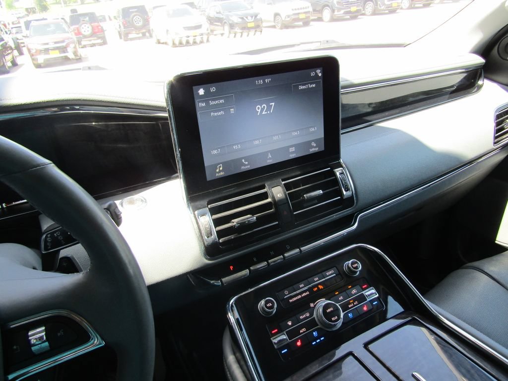 Used 2019 Lincoln Navigator Reserve w/ Cargo Package AWD/4WD image 31