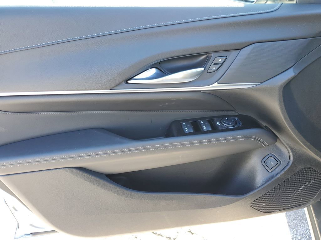 Used 2025 Cadillac CT4 Luxury image 20