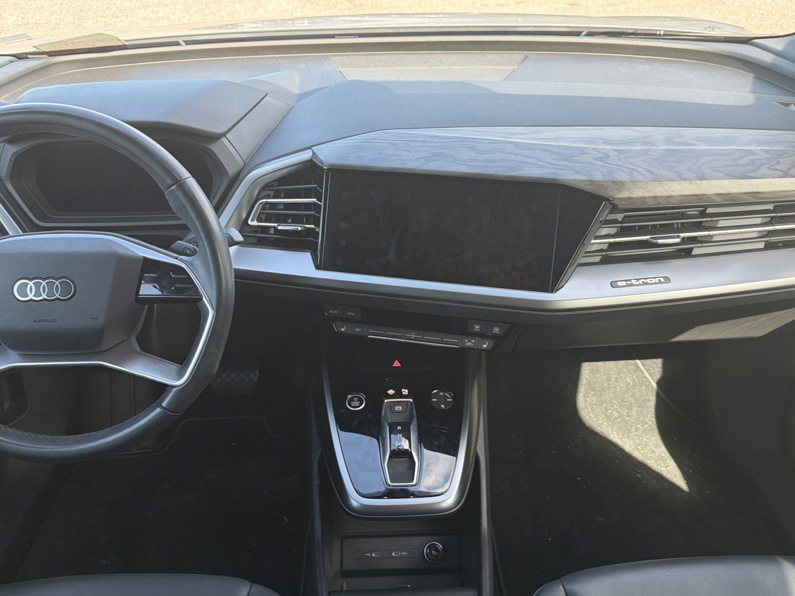 Used 2024 Audi Q4 e-tron Premium AWD/4WD image 15