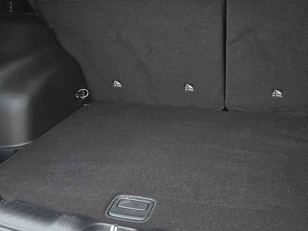 Used 2025 Jeep Compass Trailhawk AWD/4WD image 8