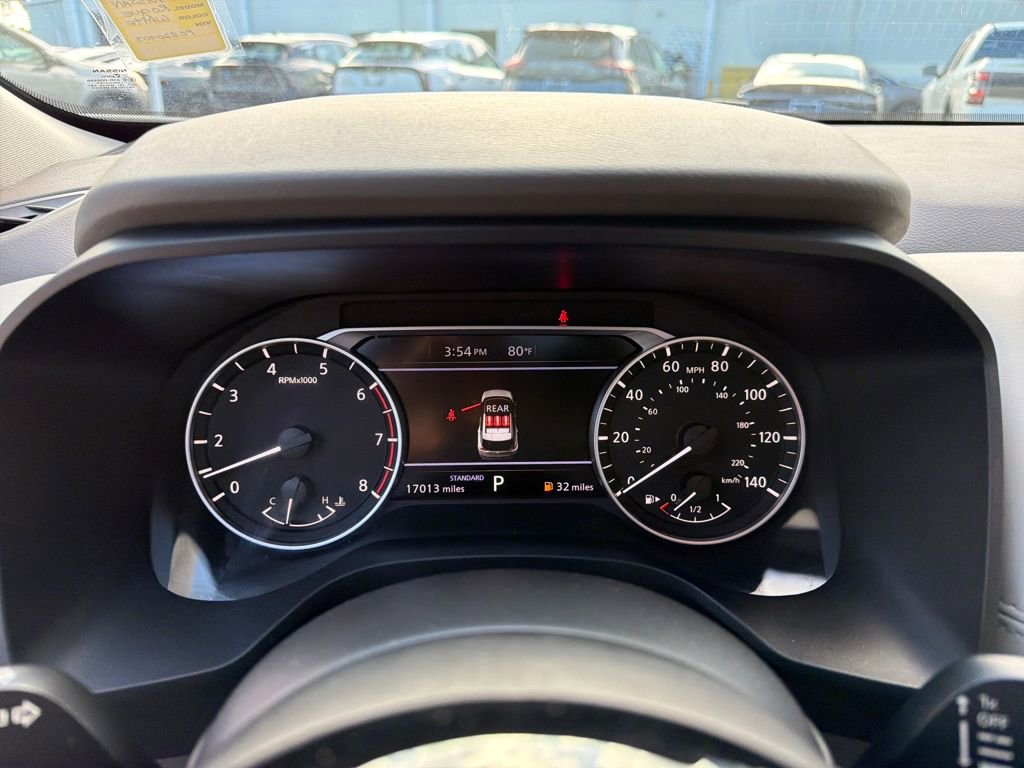 Used 2023 Nissan Rogue SV w/ SV Premium B Package image 25