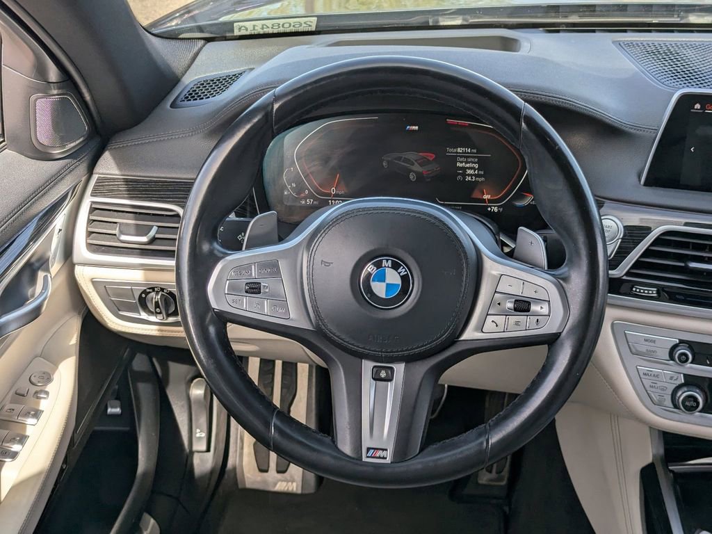 Used 2021 BMW 740i w/ M Sport Package RWD image 19