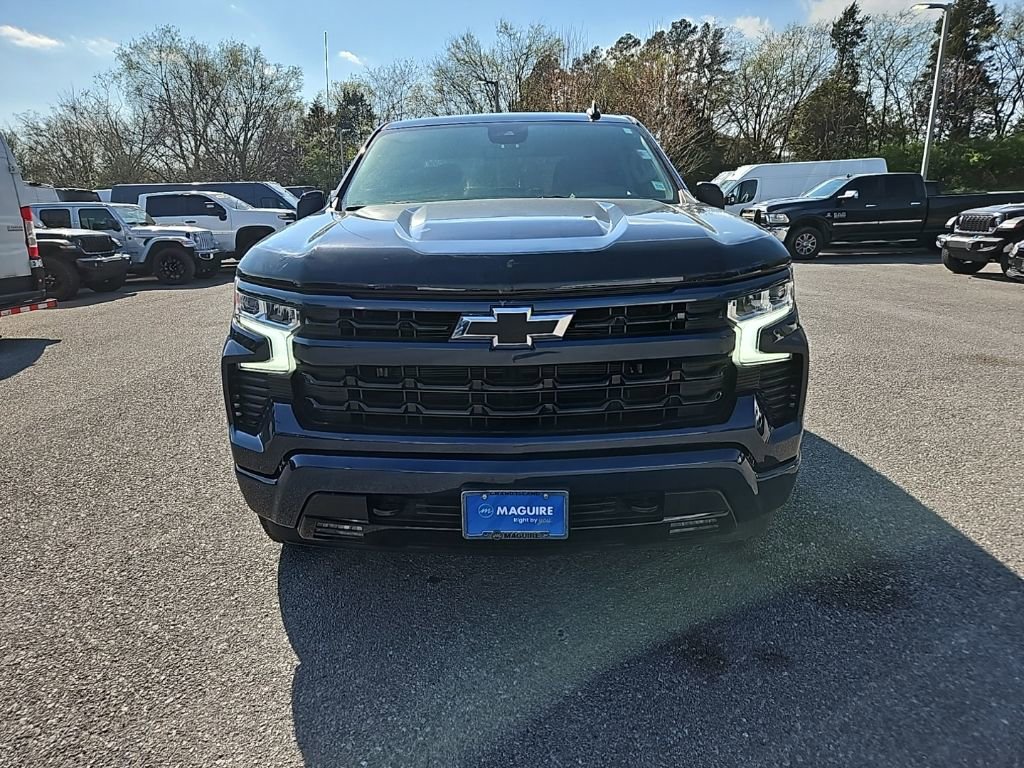 Used 2023 Chevrolet Silverado 1500 RST image 2
