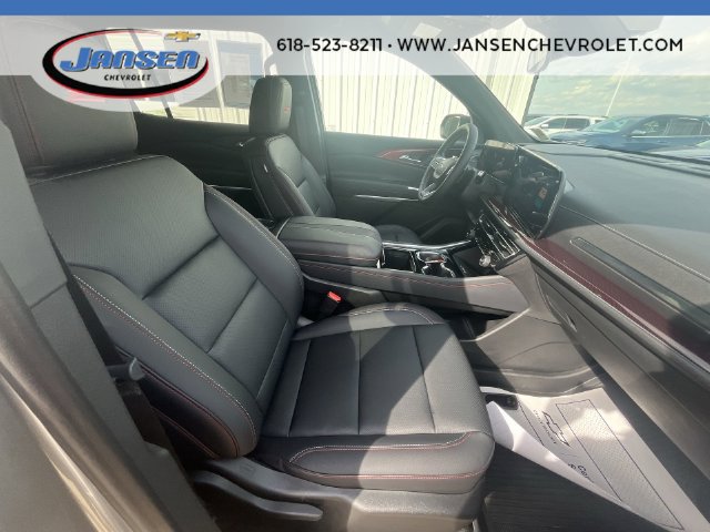 Used 2026 Chevrolet Traverse Z71 w/ LPO, Floor Liner Package AWD/4WD image 27