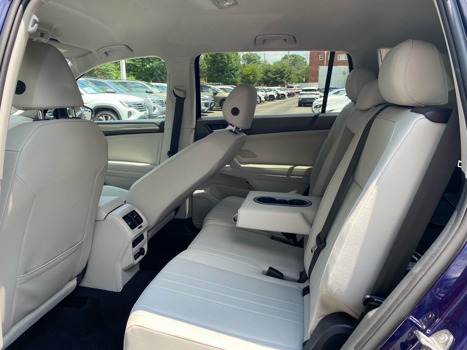Certified 2023 Volkswagen Tiguan SE FWD image 19