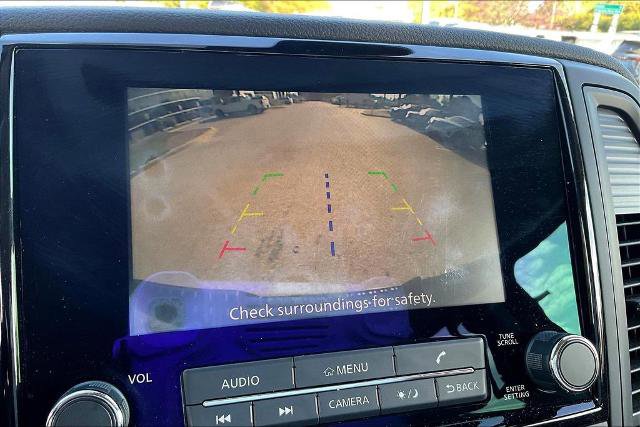 Used 2024 Nissan Titan SV w/ SV Convenience Package image 4