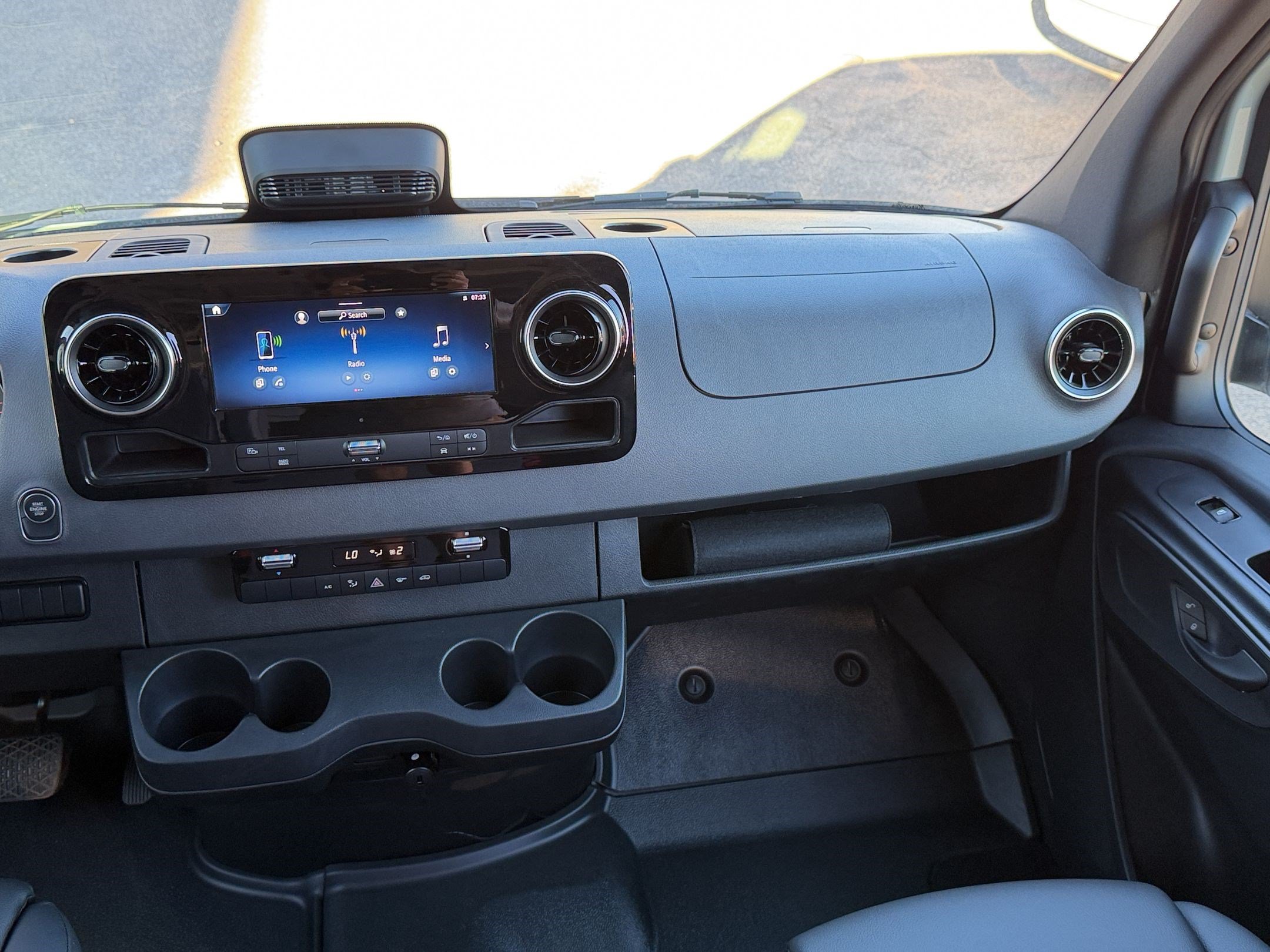 Used 2025 Mercedes-Benz Sprinter 2500 image 29