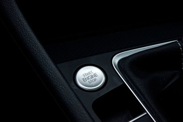 Used 2026 Volkswagen Jetta SE FWD image 19
