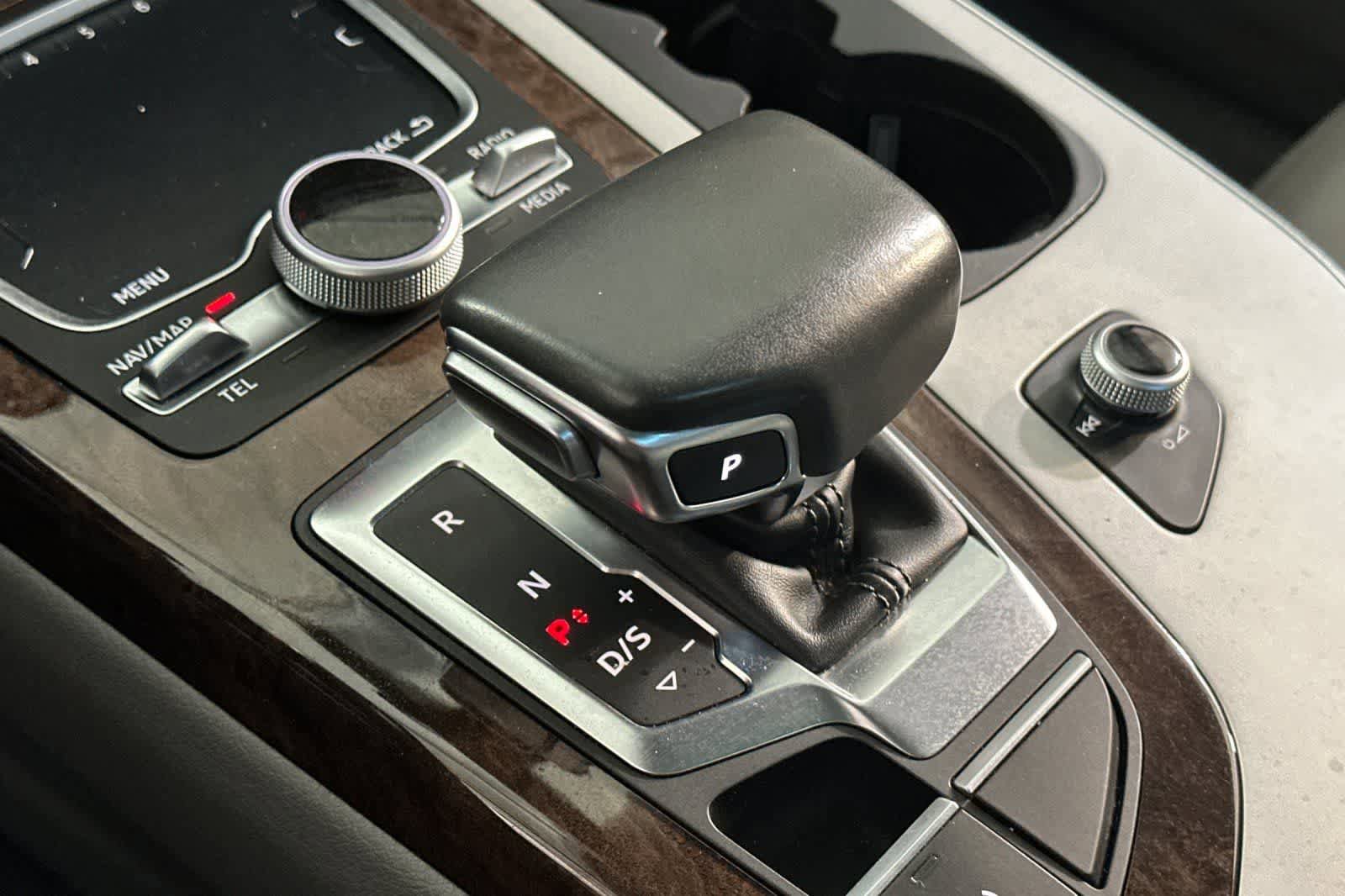 Used 2018 Audi Q7 2.0T Premium Plus w/ Premium Plus Package AWD/4WD image 25