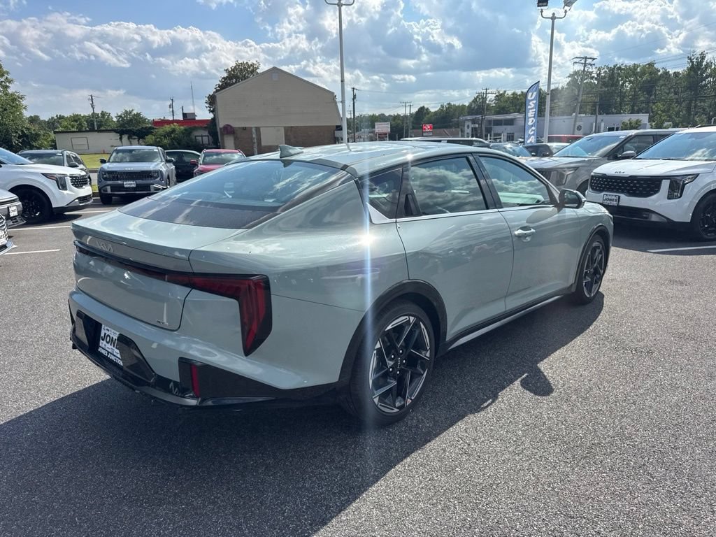 New 2026 Kia K4 GT-Line w/ GT-Line Premium Package FWD image 5