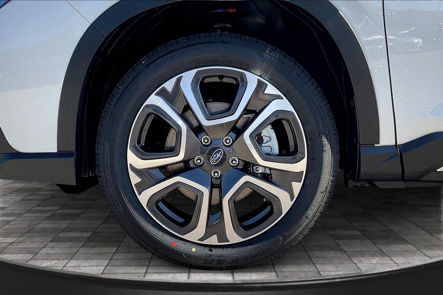 New 2025 Subaru Ascent Touring w/ Popular Package #2 image 11