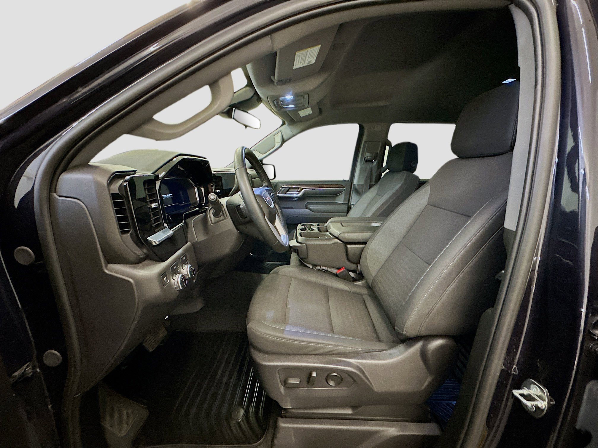 Used 2024 GMC Sierra 1500 Elevation image 13