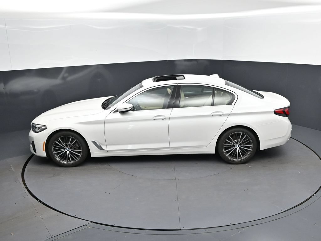Certified 2023 BMW 530i w/ Premium Package RWD image 32