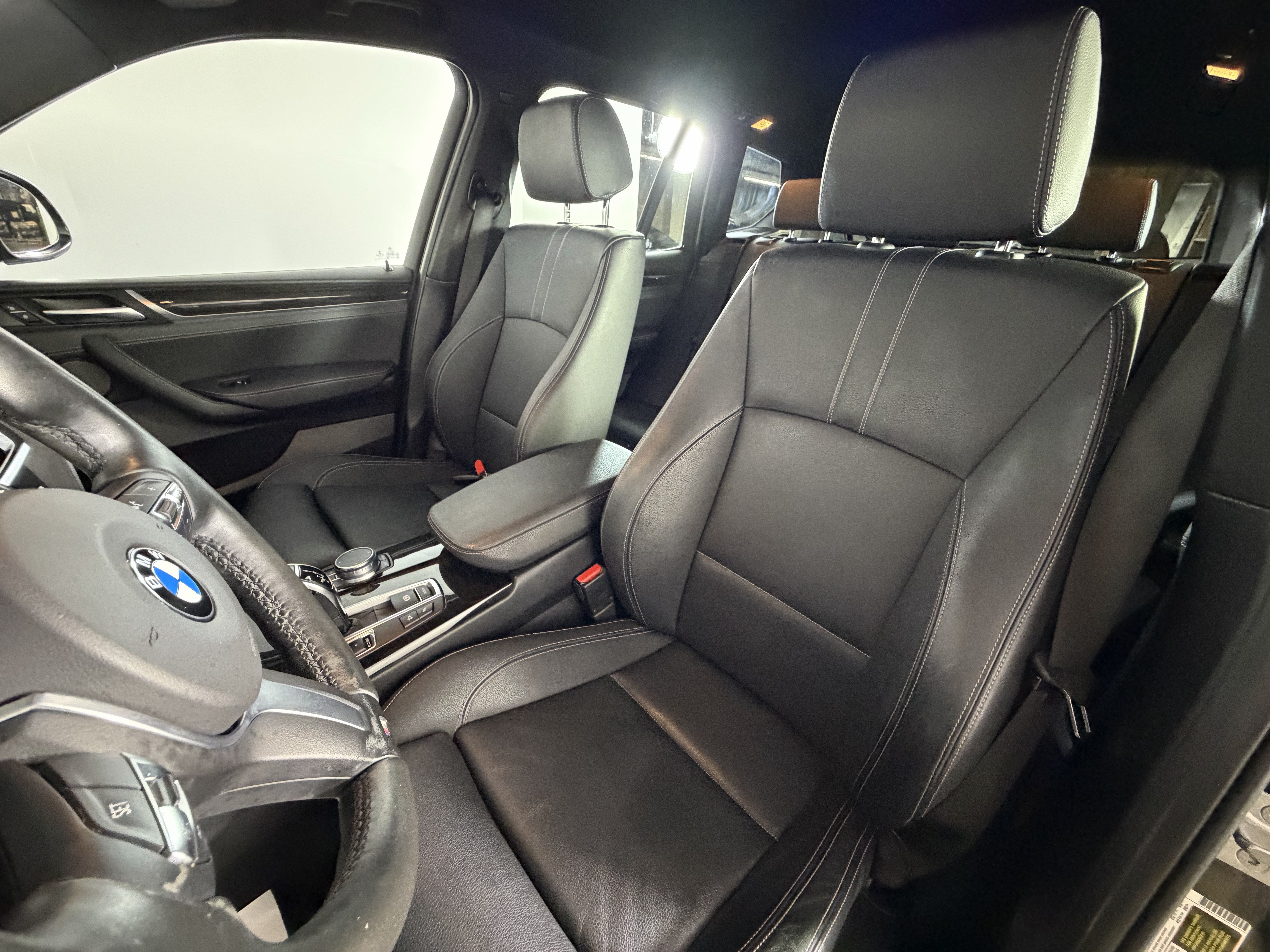 Used 2017 BMW X3 xDrive28i AWD/4WD image 9