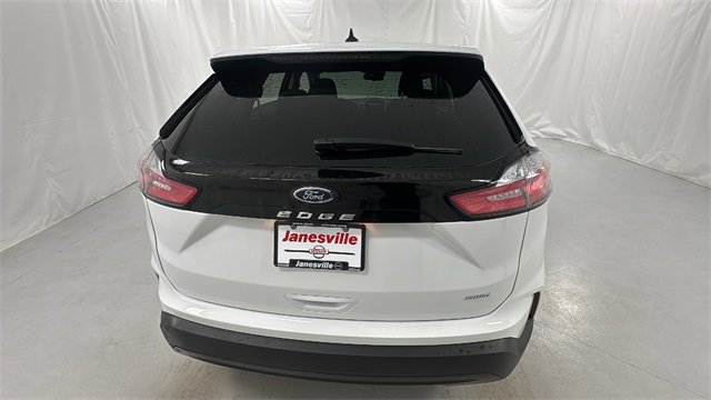 Used 2024 Ford Edge SE image 4