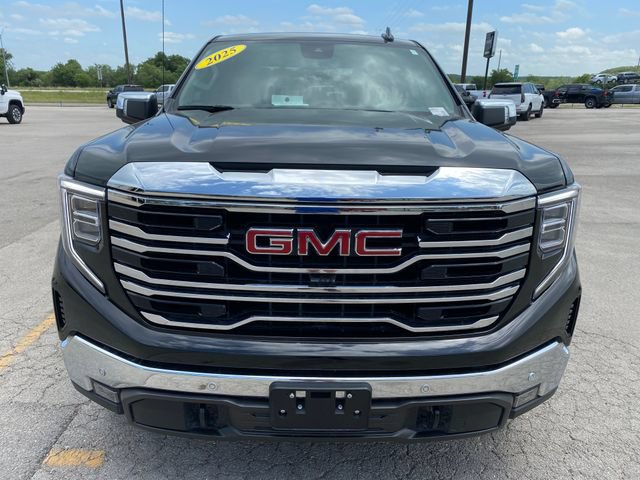 Used 2025 GMC Sierra 1500 SLT AWD/4WD image 9