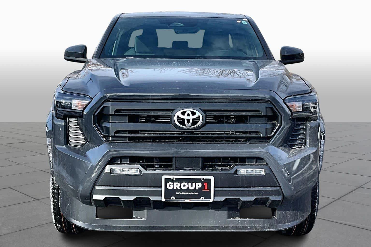 Used 2026 Toyota Tacoma SR5 AWD/4WD image 3