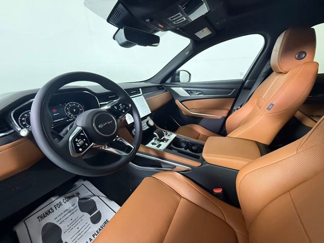 New 2026 Jaguar F-PACE R-Dynamic S image 4