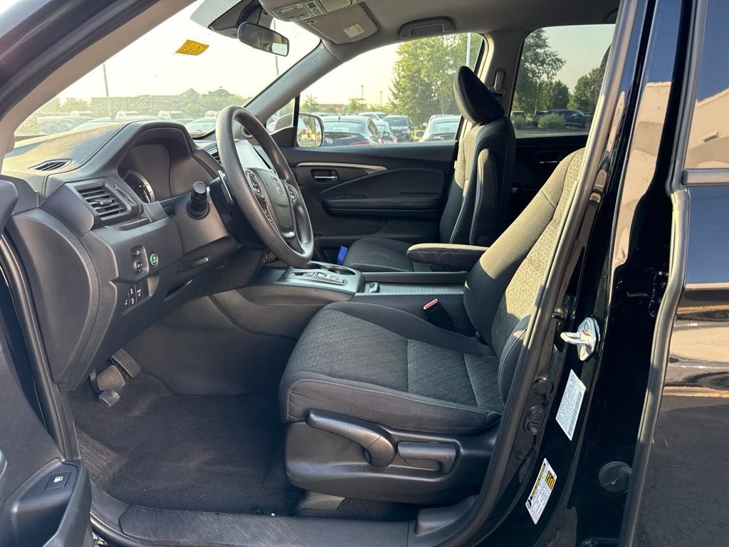 Used 2023 Honda Ridgeline Sport image 14