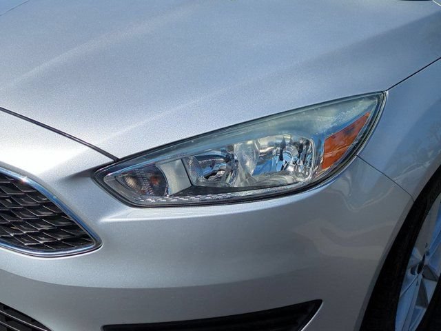 Used 2015 Ford Focus SE FWD image 10
