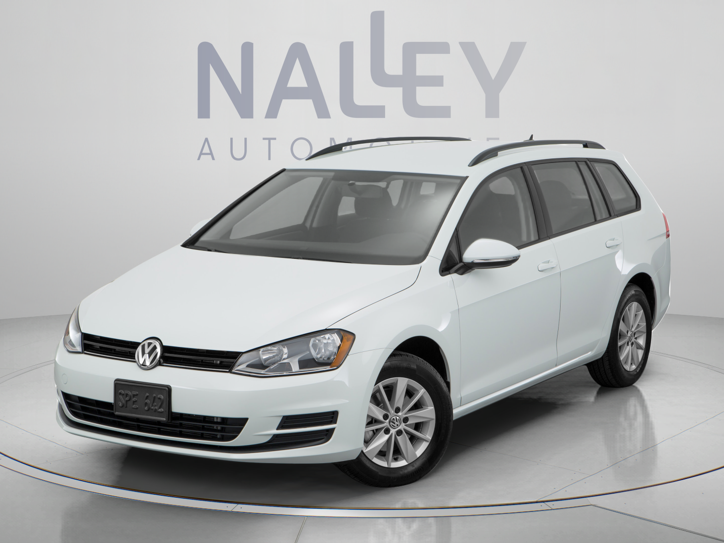 Used 2016 Volkswagen Golf SE FWD image 8