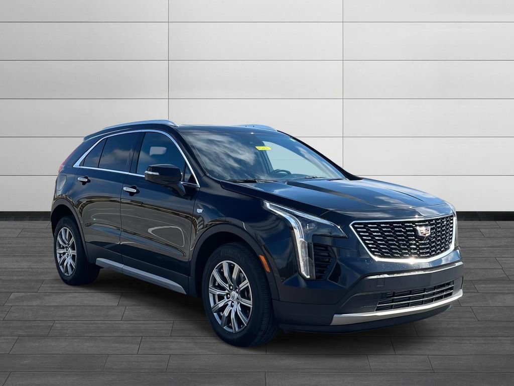 Used 2023 Cadillac XT4 Premium Luxury w/ Enhanced Visibility Package image 7