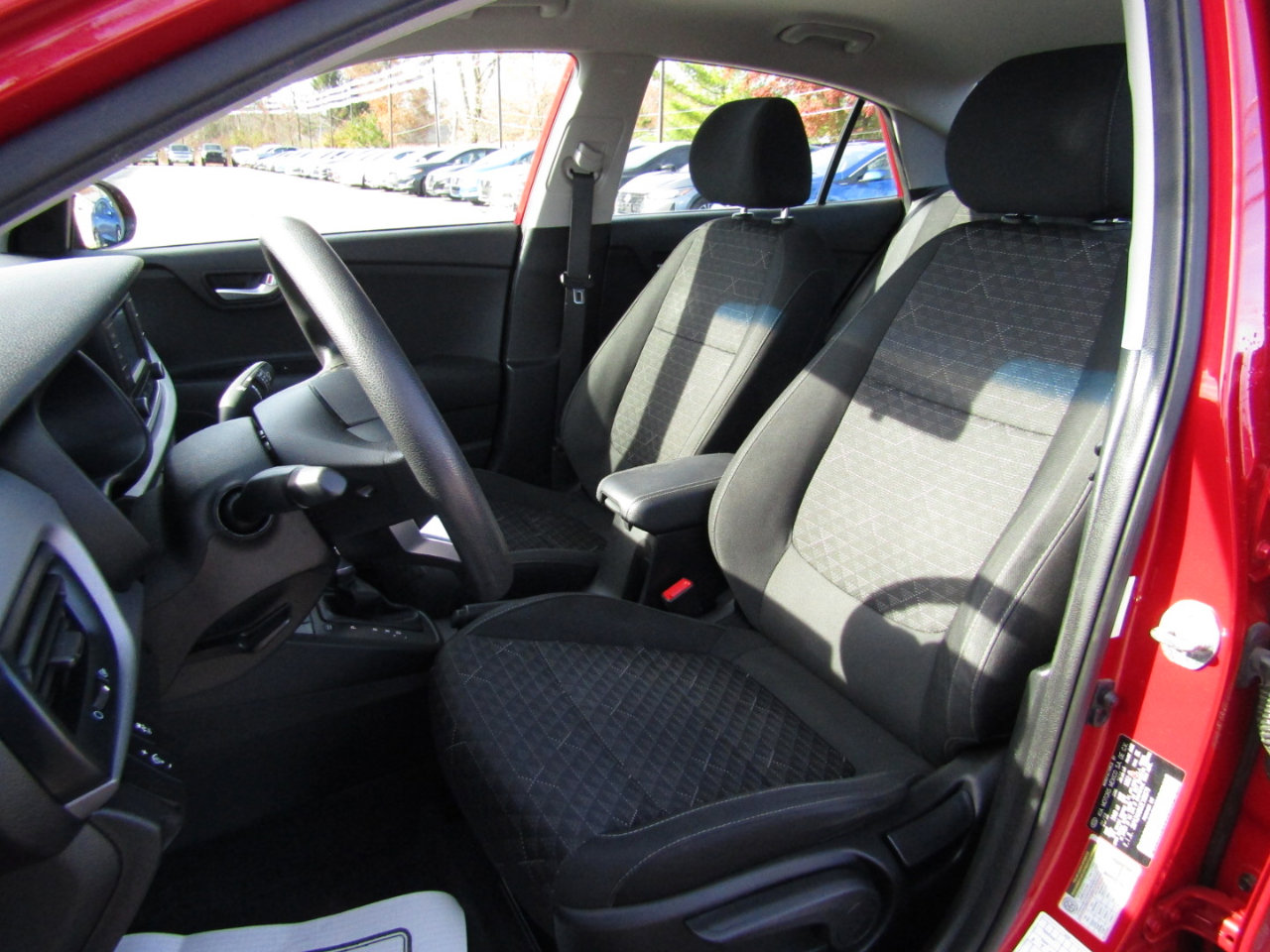 Used 2018 Kia Rio S image 17