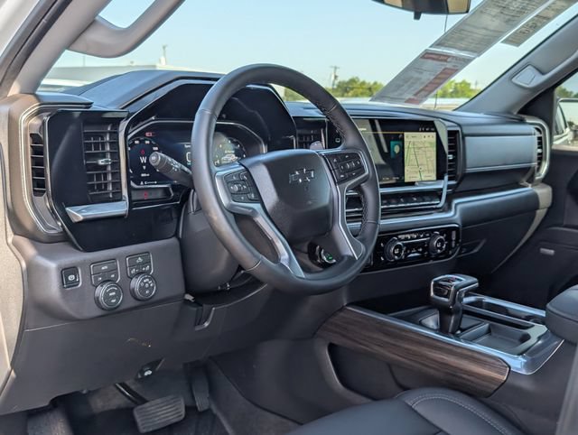 Used 2026 Chevrolet Silverado 1500 RST w/ Convenience Package II AWD/4WD image 4