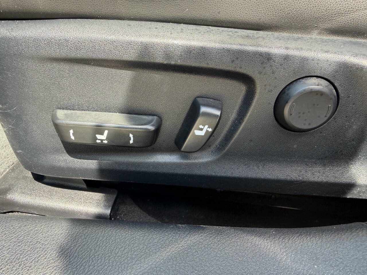 Used 2015 Lexus IS 250 AWD w/ Navigation System Package image 5