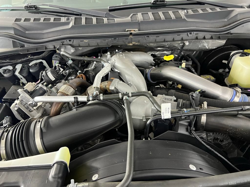 Used 2022 Ford F250 Lariat w/ FX4 Off-Road Package AWD/4WD image 31