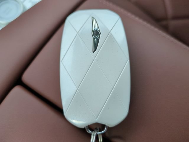 Certified 2025 Genesis GV80 3.5T Prestige AWD/4WD image 28