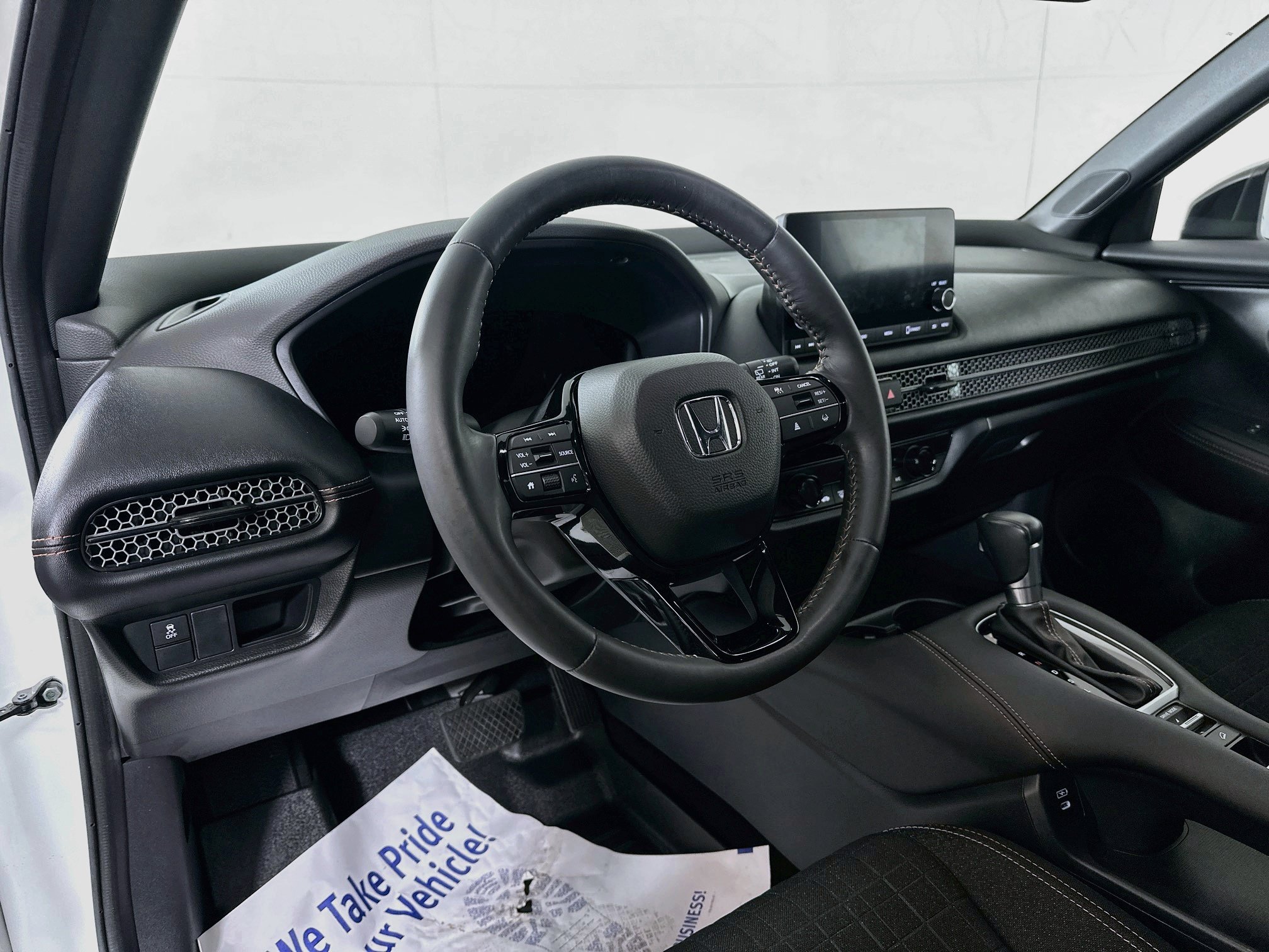 Used 2024 Honda HR-V Sport image 9