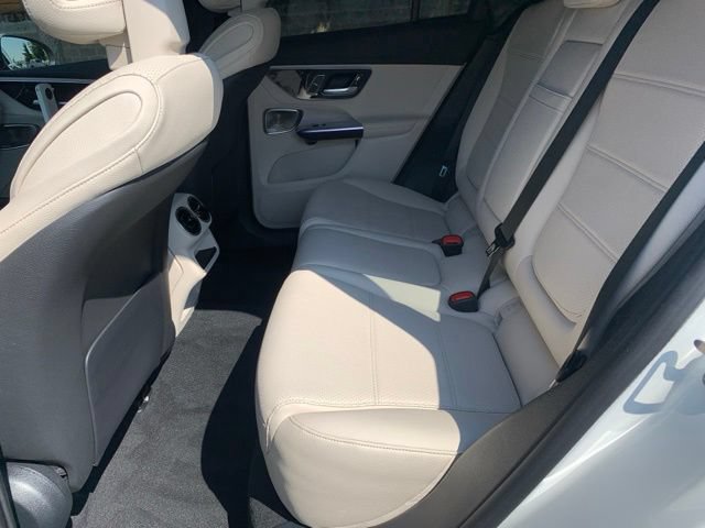 Used 2023 Mercedes-Benz GLC 300 4MATIC image 16
