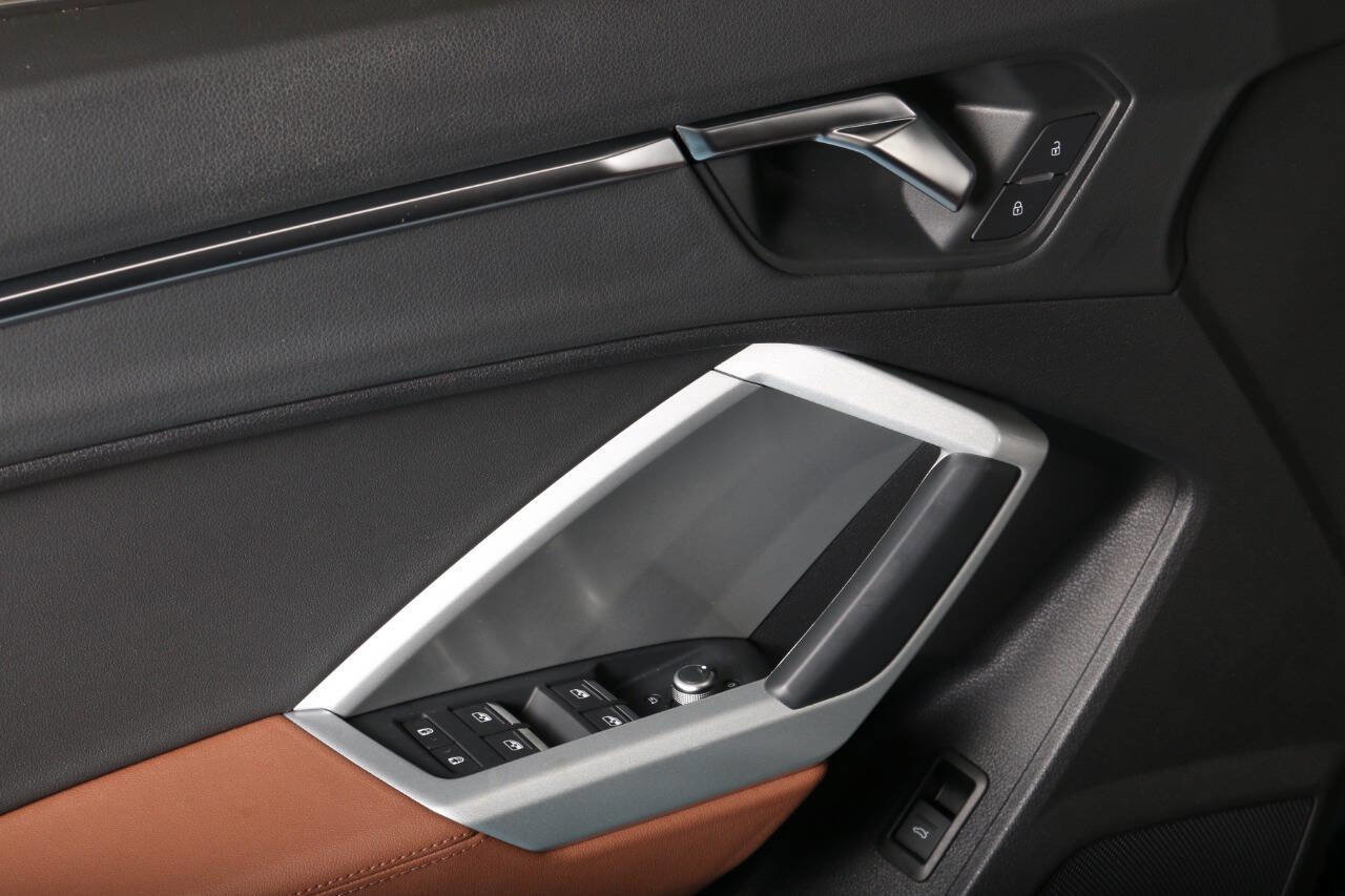 Used 2021 Audi Q3 2.0T Premium w/ Convenience Package image 22