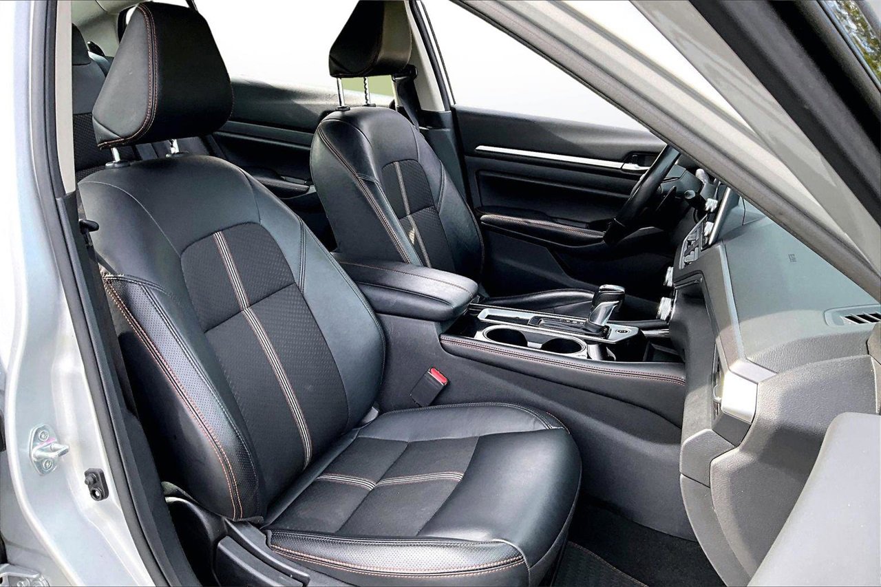 Used 2024 Nissan Altima 2.5 SR image 22
