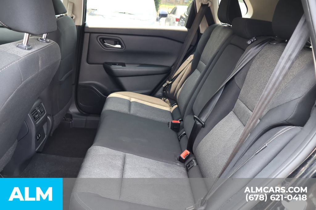 Used 2024 Nissan Rogue SV FWD image 17