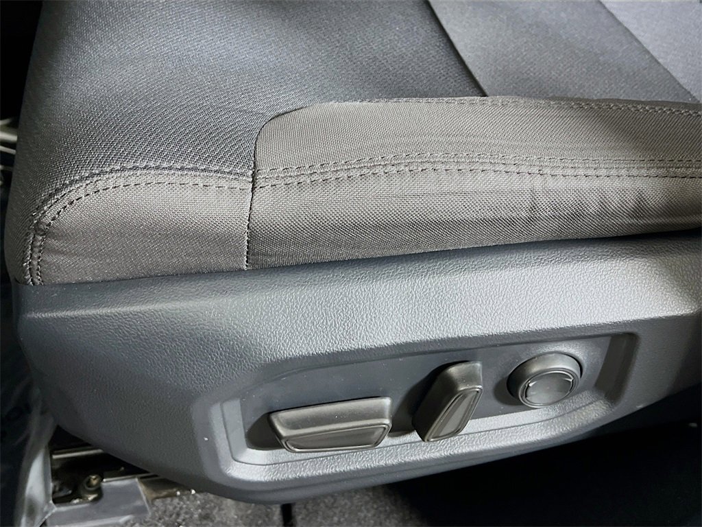 Used 2025 Toyota Tundra SR5 w/ SR5 Convenience Package image 18