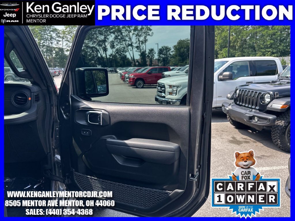 Used 2025 Jeep Gladiator Mojave w/ Convenience Group AWD/4WD image 24