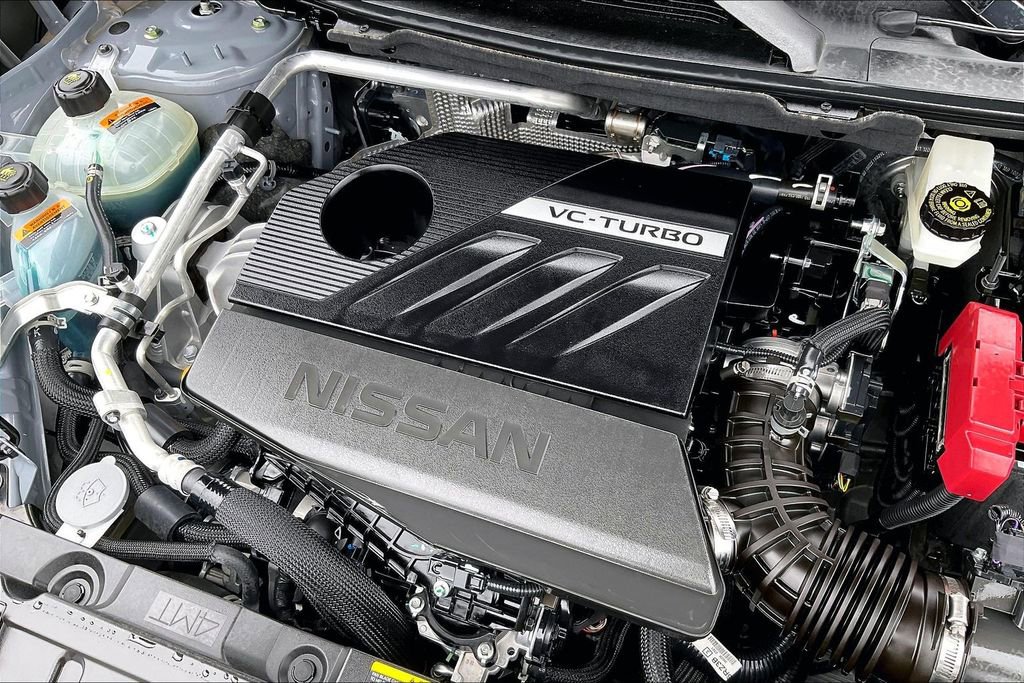 Used 2025 Nissan Rogue Platinum AWD/4WD image 43